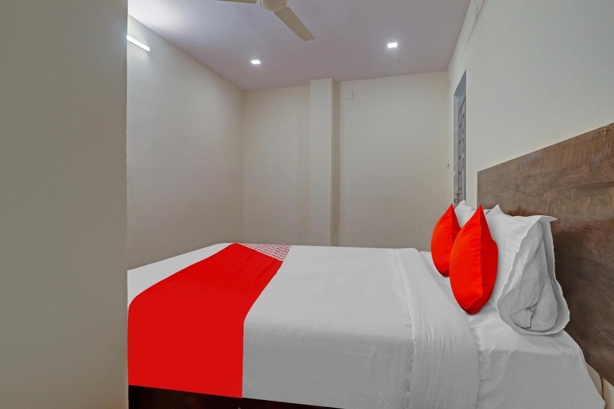 Hotel O R Square Bn Reddy Sururnagar Eksteriør billede